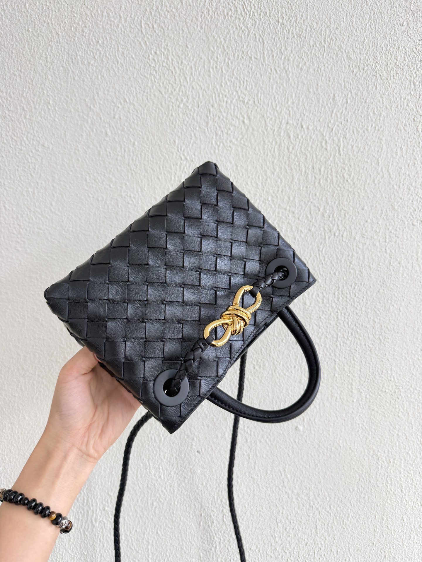 The king of value preservation that never goes out of style The black and gold retro combination is noble and elegant, and can be easily made into a stain-resistant style - Image 4