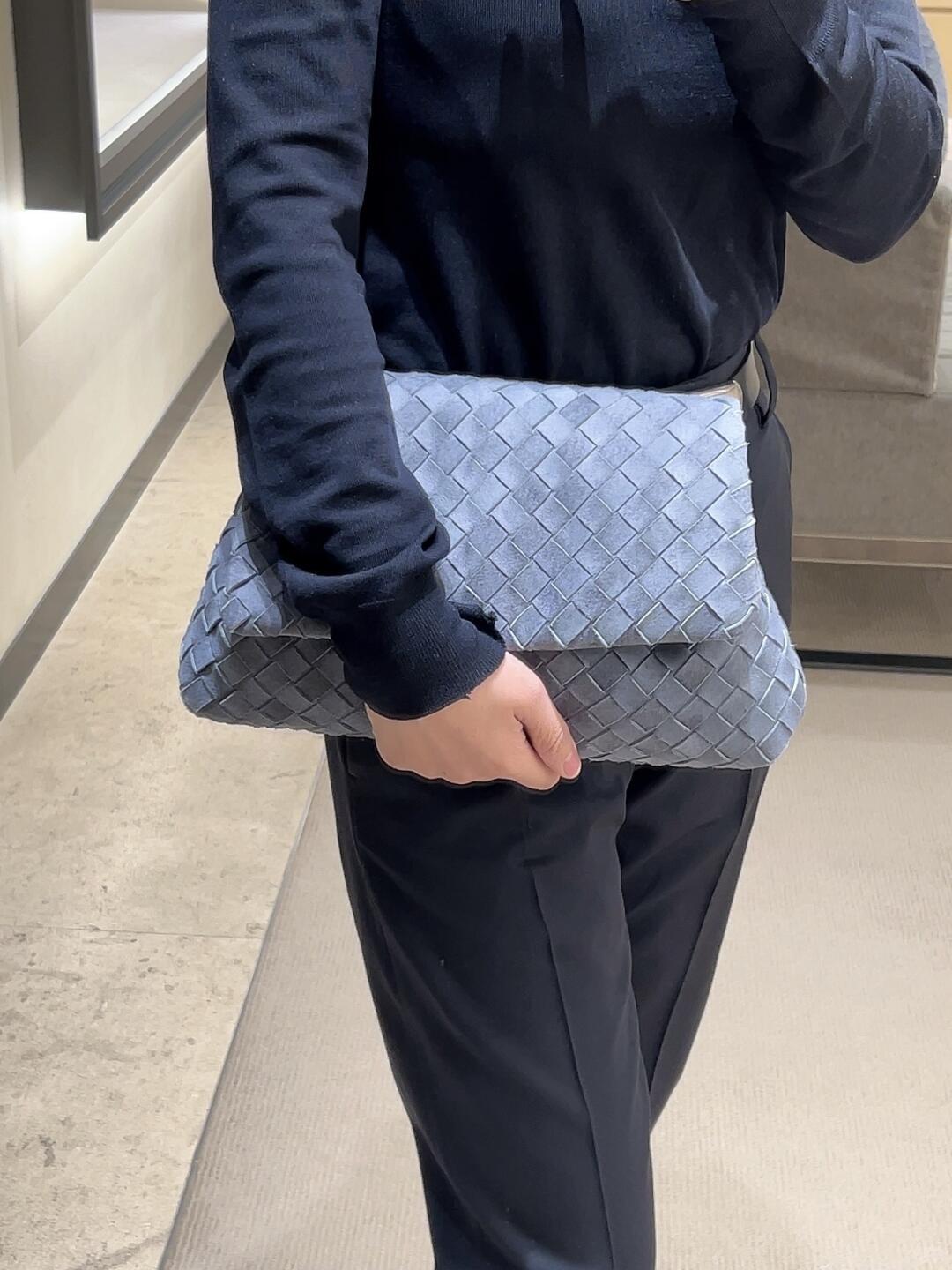 misty blue Hand-brushed matte lambskin Different reflective surfaces appear under different lights The weight is only the same as a canvas bag! - Image 4