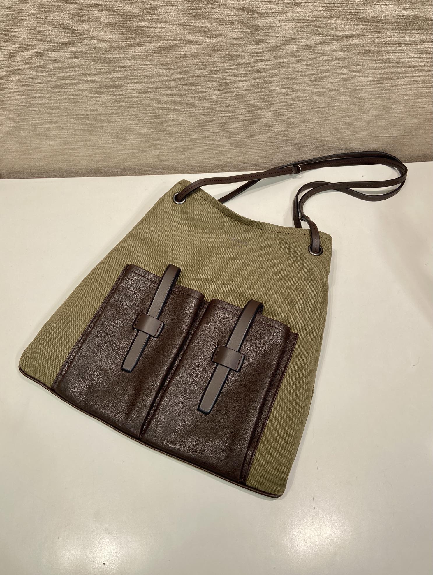 🎉New tote bag🎉1BC293 canvas/leather🎉🎉 This tote bag is made of imported canvas fabric and calfskin - Image 3
