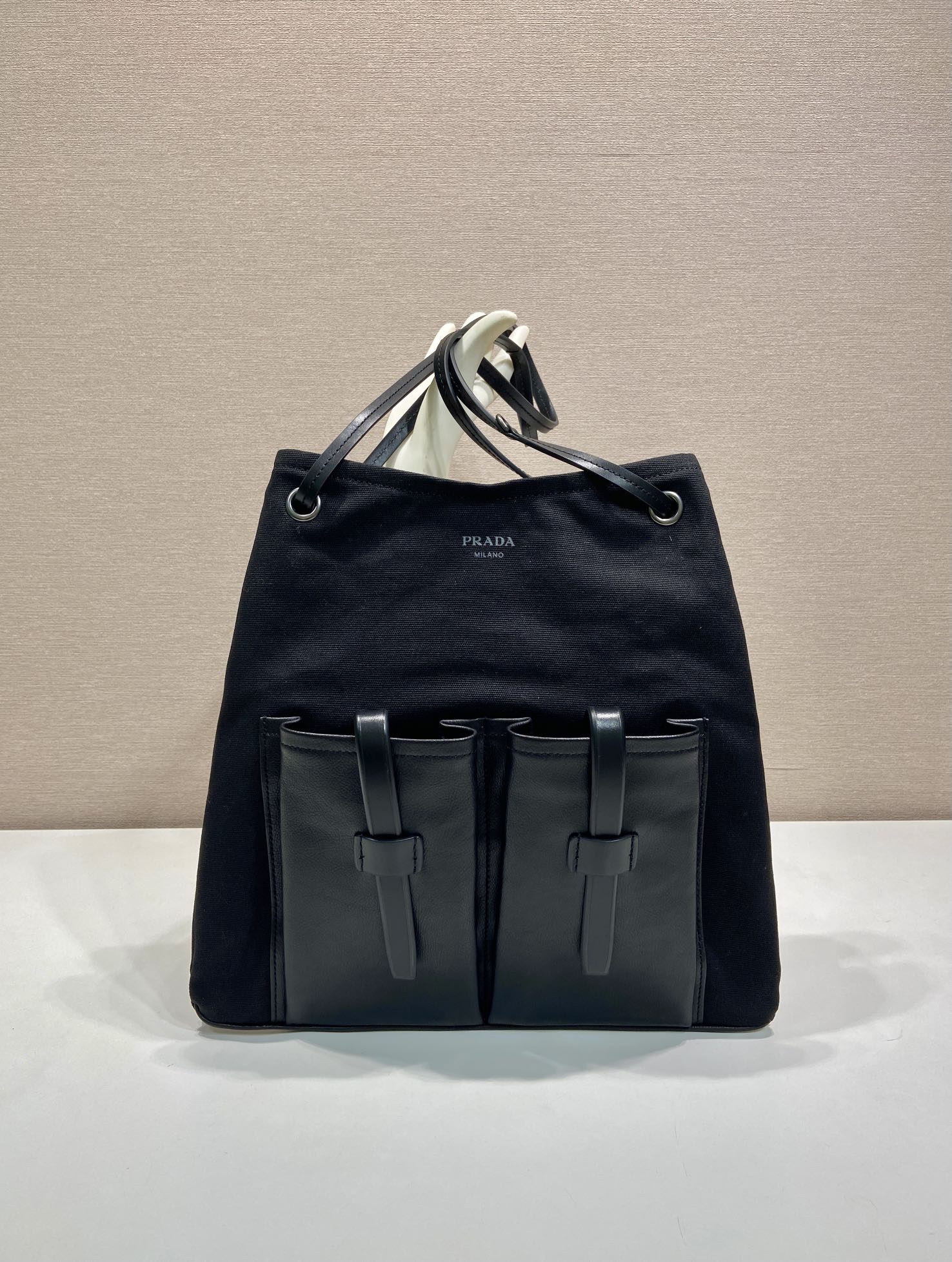 🎉New tote bag🎉1BC293 canvas/leather🎉🎉 This tote bag is made of imported canvas fabric and calfskin