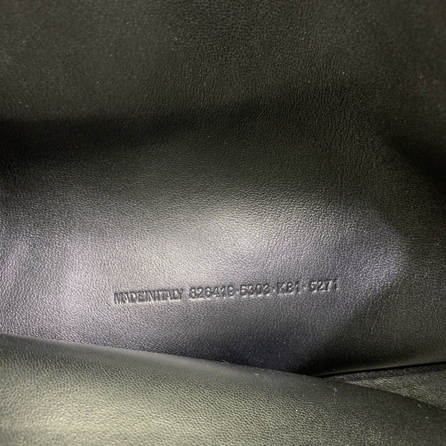 γblackγ πππ₯ππ§ππ’ππ Ι Carrie Carry All Gloves Parisian's new Carry All handbag is simply synonymous with low-key luxury, and it has a Birkin feel when it appears on the scene - Image 16