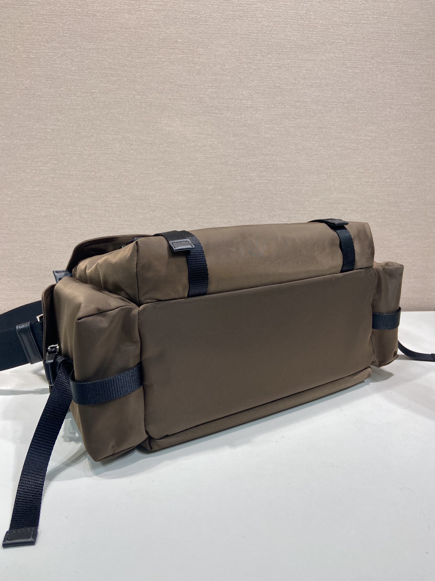 🎉New arrival mailbag🎉2VD082 ocher brown🎉🎉 The Explore bag perfectly blends elegance and functionality, with a soft silhouette with multiple pockets - Image 6