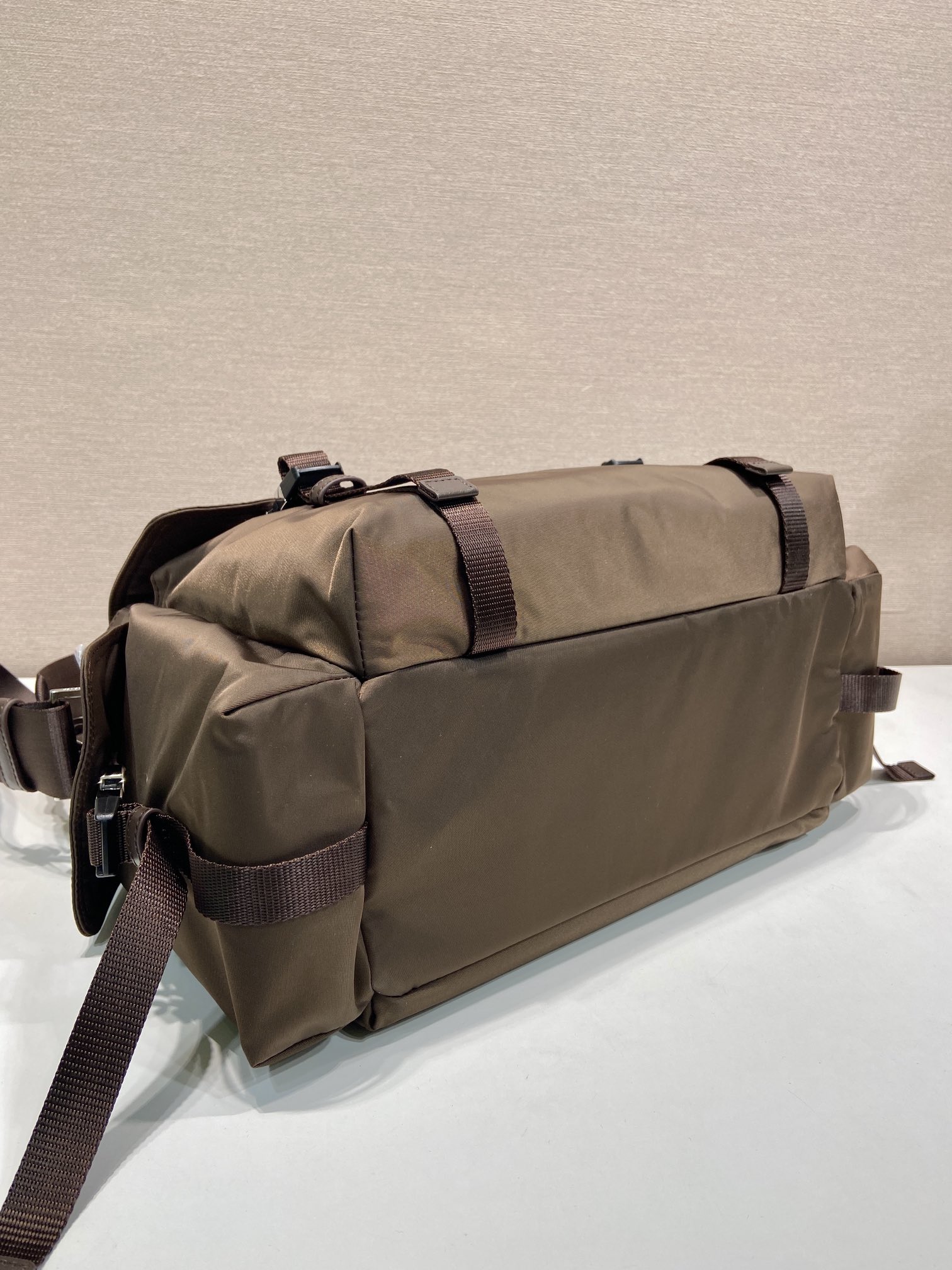 🎉New arrival mailbag🎉2VD082 ocher brown🎉🎉 The Explore bag perfectly blends elegance and functionality, with a soft silhouette with multiple pockets - Image 6