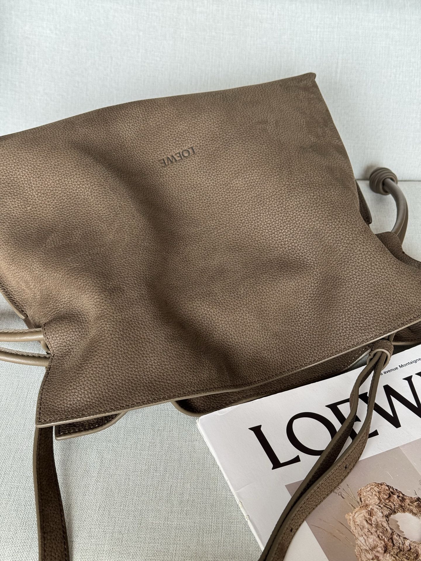 Medium flamenco clutch in grained nubuck 11050A , Flamenco clutch is crafted from soft materials for a slouchy style and has a drawstring accented with a historic knot - Image 5