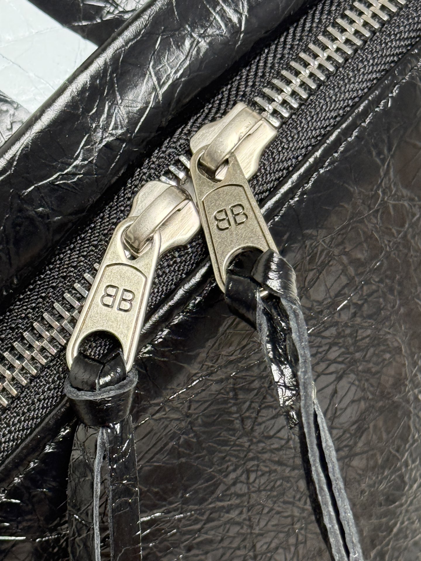 New Balenciag* Balenciaga/ARMY series - Image 9
