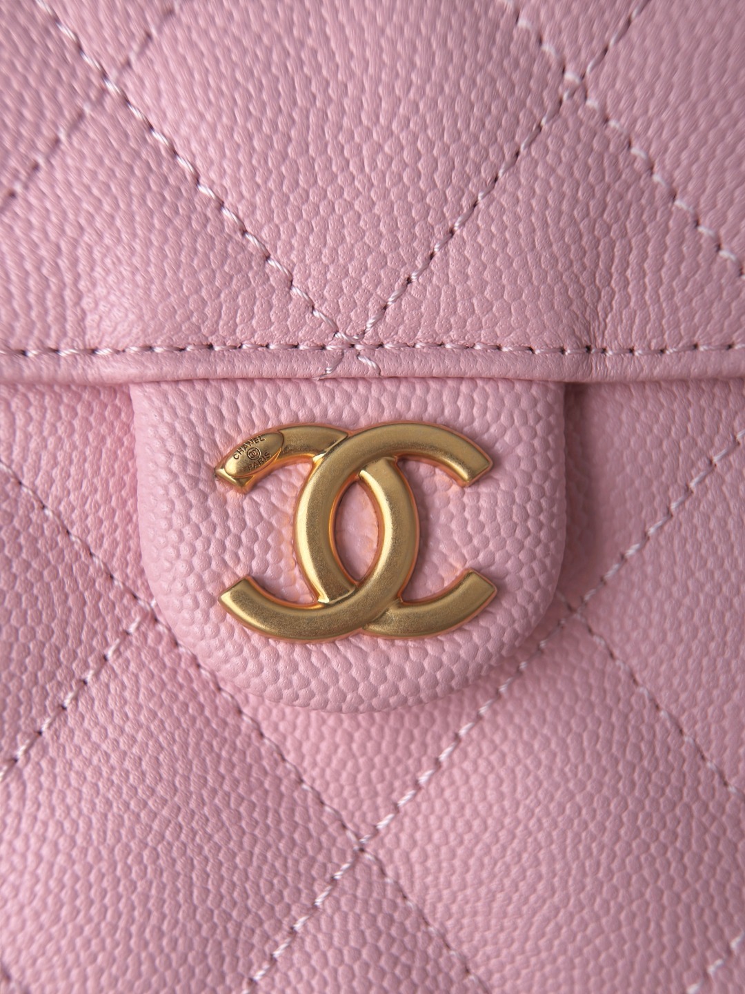 Sakura pink hits girls’ hearts💘 Exquisite and high-end, practicality has not been lost, and the capacity can be filled! Style adaptability is 100%, whether it is sweet style or cool style All completely OK! ! ! - Image 6