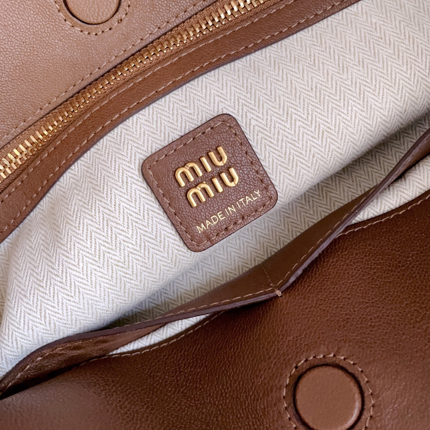 Top original order, 💰1550 counter quality 5BG342: The new tote bag, the iconic Ivy blends with contemporary design - Image 9