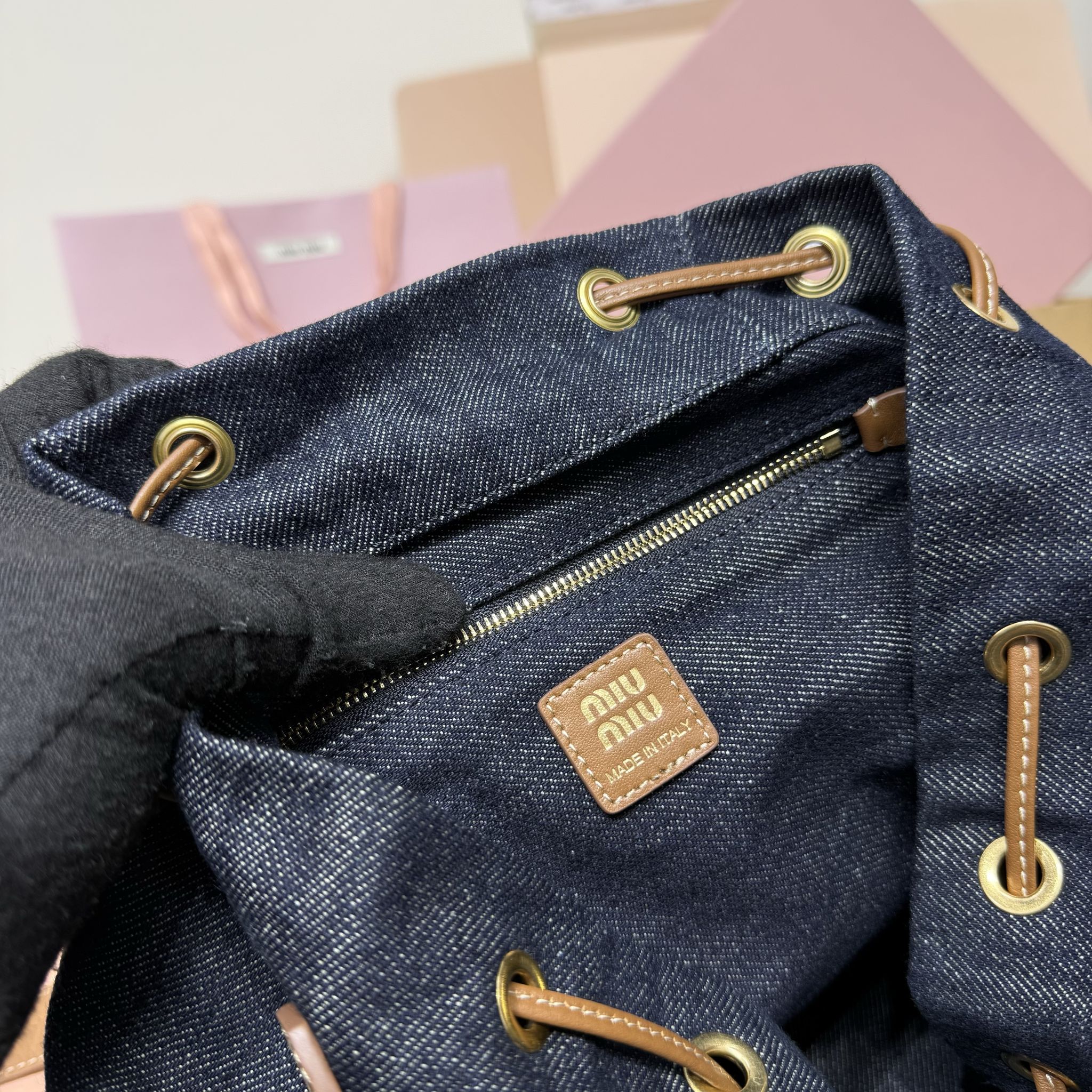 Top original order, 💰1480 counter quality MIU's new college-style backpack: 5BZ042, a perfect combination of canvas and high-quality calfskin, with a thick and wear-resistant linen blend lining - Image 9