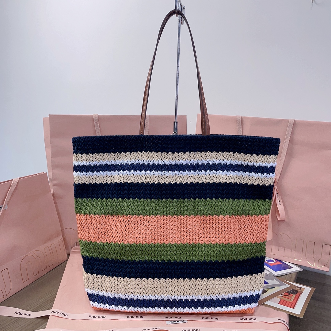 Top original order, 💰1250 counter quality Knit new colors 5BG228, imported raffia straw spliced cotton thread woven tote bag, fresh and pleasant blue tone, unique woven texture adds a touch of retro sentiment, high-end and girly, iconic Miu Miu embroidery on the front, cotton lining, ultra-light, large capacity, a must-have for travel, suitable for all seasons, super beautiful in person, size: 40X34X16CM, with original packaging - Image 3