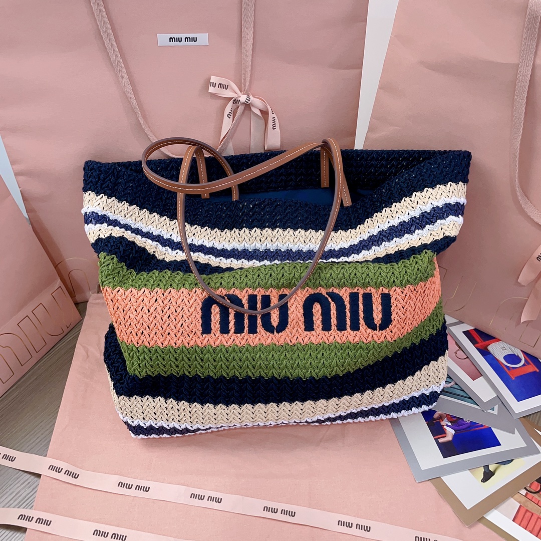 Top original order, 💰1250 counter quality Knit new colors 5BG228, imported raffia straw spliced cotton thread woven tote bag, fresh and pleasant blue tone, unique woven texture adds a touch of retro sentiment, high-end and girly, iconic Miu Miu embroidery on the front, cotton lining, ultra-light, large capacity, a must-have for travel, suitable for all seasons, super beautiful in person, size: 40X34X16CM, with original packaging - Image 9
