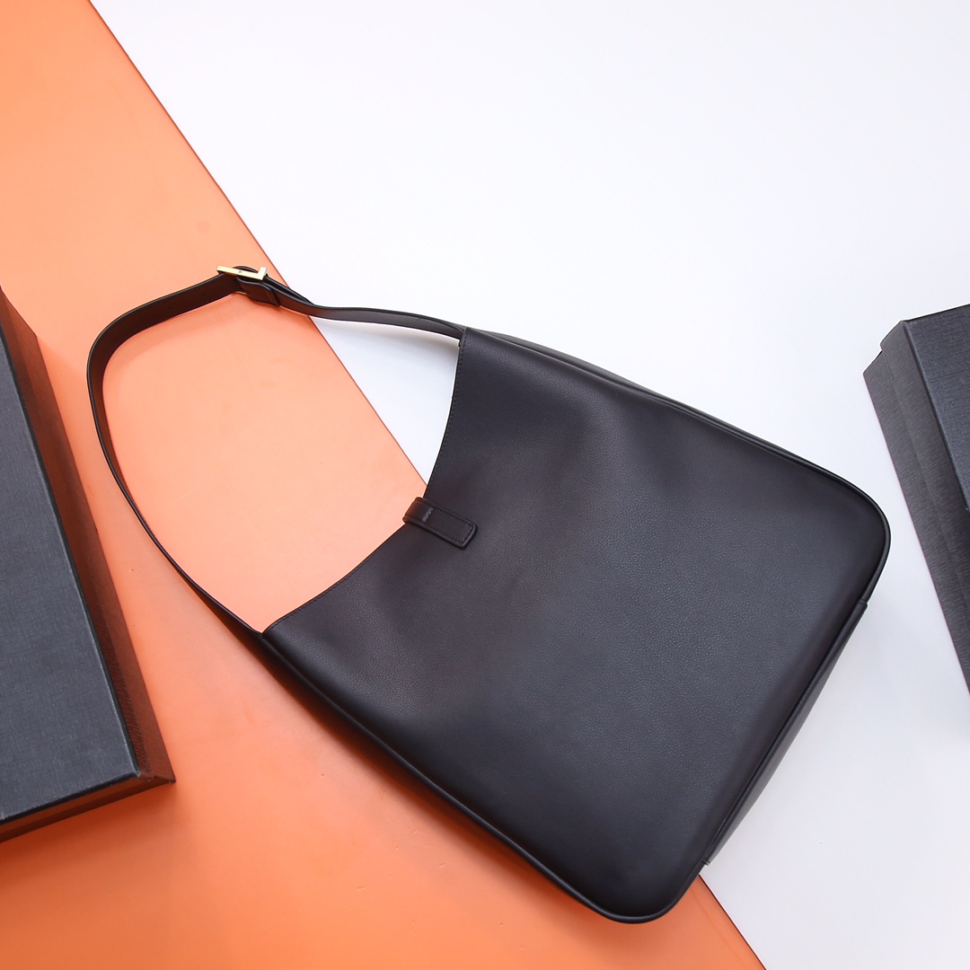 Special original leather quality 👏LE 5À7_Large size smooth leather soft handbag, same style as Korean star Hobo!! This year’s popular armpit bag Y Family is late but it’s here! ! The outline of the bag is simple and three-dimensional - Image 2