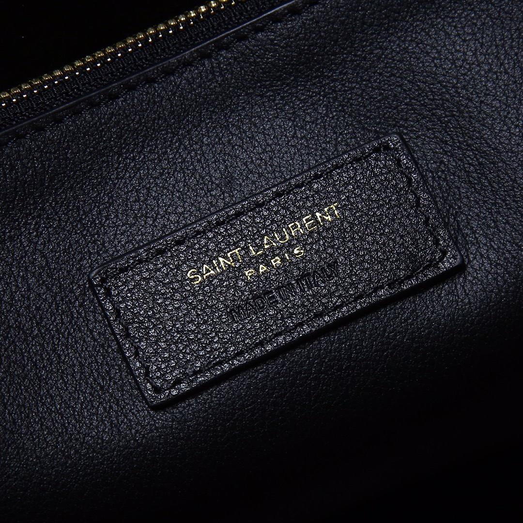 Special original leather quality 👏LE 5À7_Large size smooth leather soft handbag, same style as Korean star Hobo!! This year’s popular armpit bag Y Family is late but it’s here! ! The outline of the bag is simple and three-dimensional - Image 9