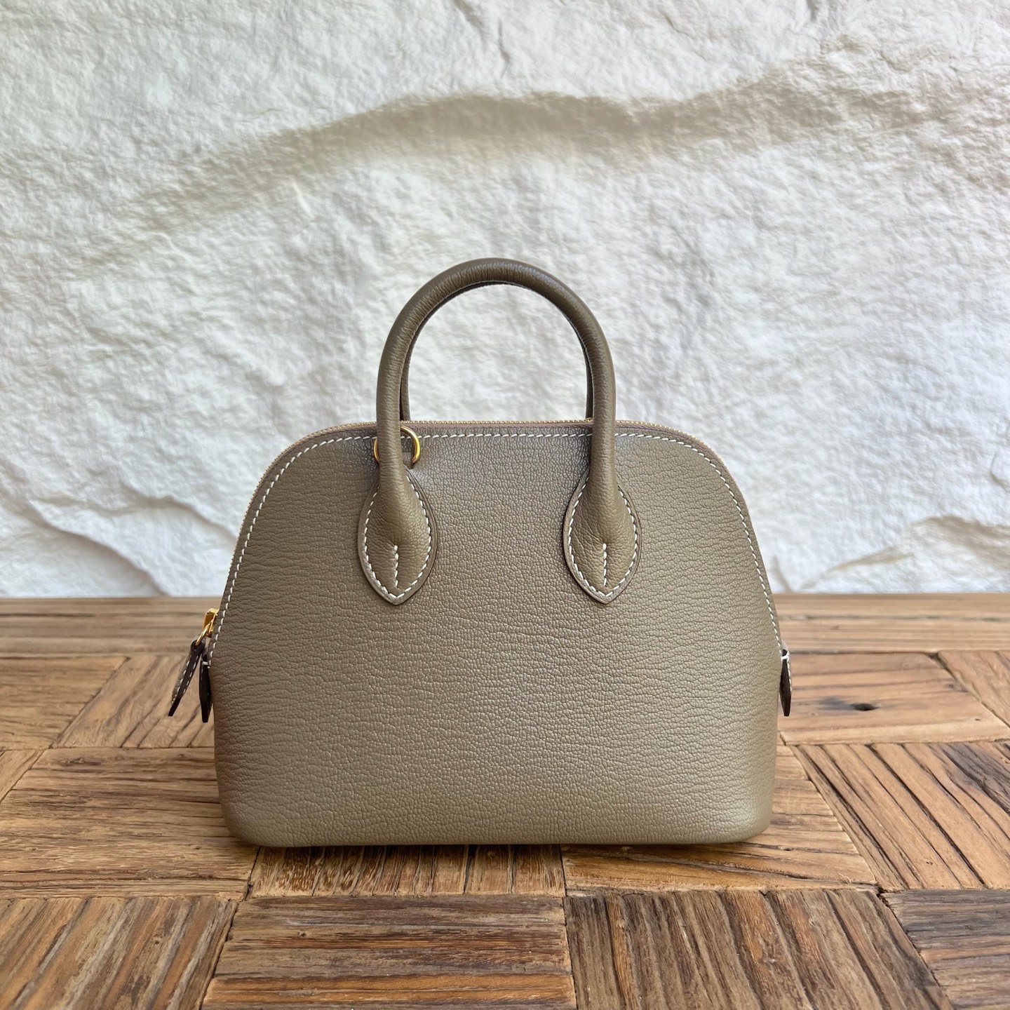 MiniBolide 20cm Chever Color: Ck18 elephant gray Etoupe Fully handmade wax stitching Gold buckle customized✈️