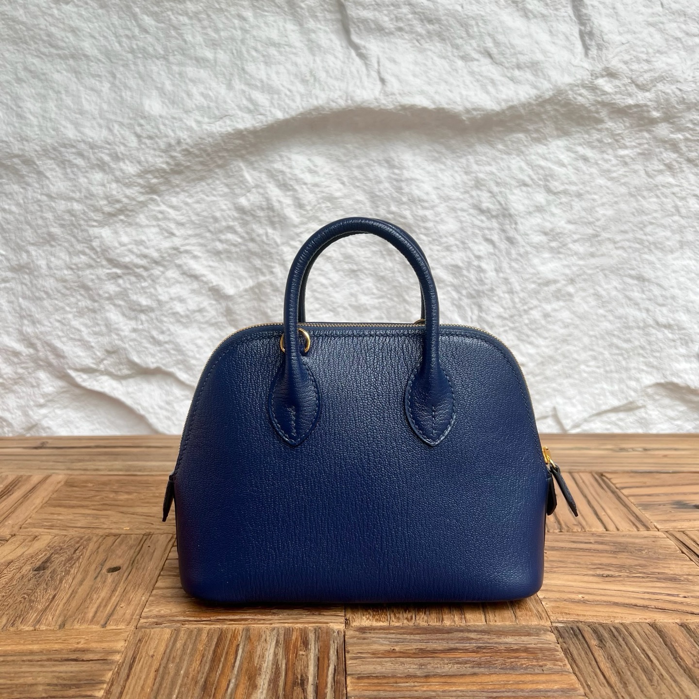 MiniBolide 20cm Chever Color: Ck73 sapphire blue Fully handmade wax stitching Gold buckle customized✈️
