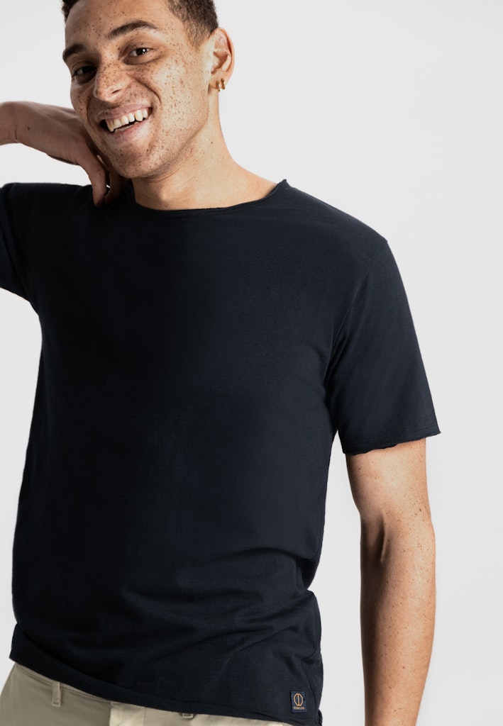 DSTREZZED - BASIC T-SHIRT / MC QUEEN