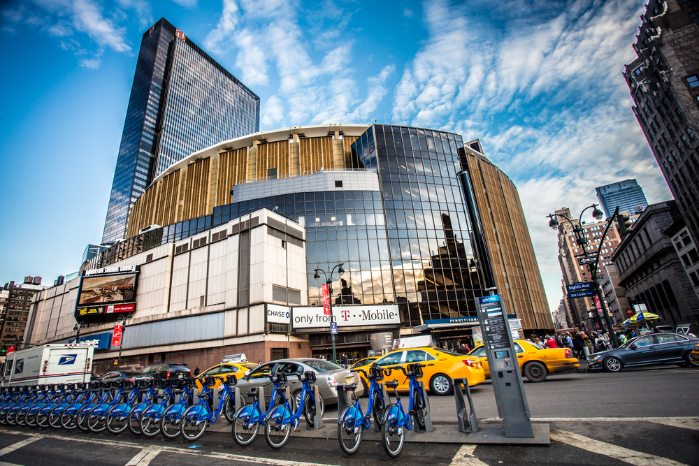 El Madison Square Garden siempre está a la espera de los mejores tiempos de los New York Knicks... aunque estos nunca lleguen. / littlenySTOCK, ID de la foto: 168757706