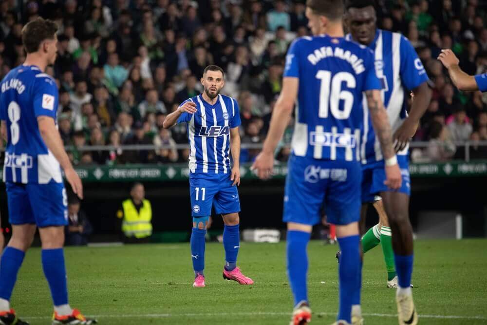 Match,Between,Real,Betis,0 0,Deportivo,Alavés,,Seville,,Spain.,Benito