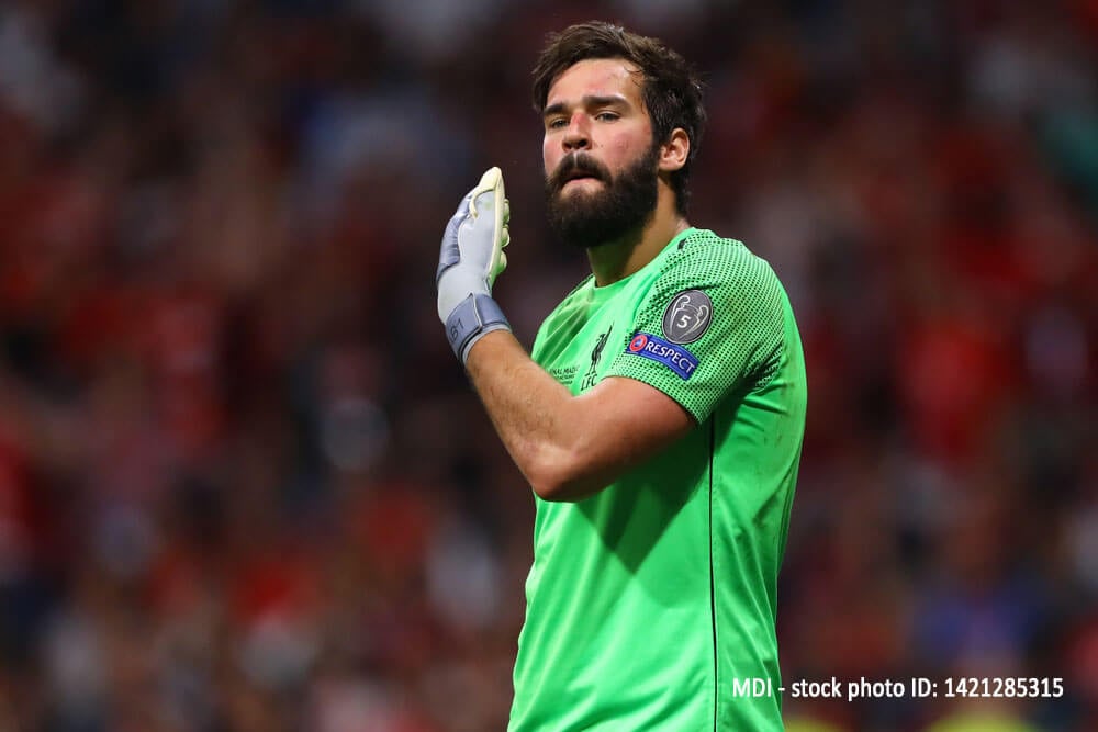 Alisson Becker Salario, patrimonio y vida privada Alisson Becker Salario, patrimonio y vida privada