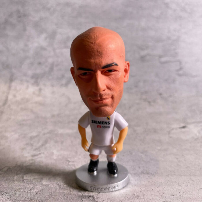 Real madrid Zidane 5 2002 figure
