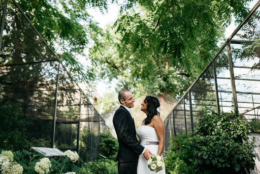 Kamera mit Herz | Hochzeiten | Paarfotograf auf alleFotografen