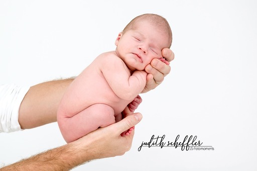 Judith Scheffler Fotografie | Neugeborenen Fotografie | Imagefotograf auf alleFotografen