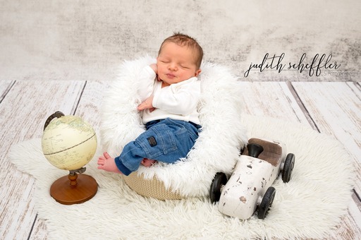 Judith Scheffler Fotografie | Neugeborenen Fotografie | Imagefotograf auf alleFotografen