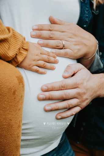 Pequeños Momentos | Schwangerschaft | Paarfotograf auf alleFotografen
