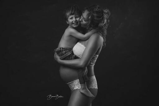 Bianca Becker Fotografie | Babybauch | Babyfotograf auf alleFotografen