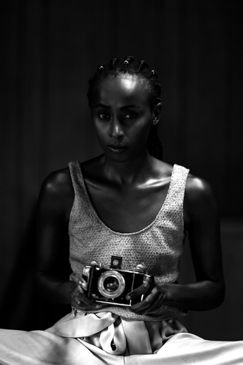 Virginie Varon | Portrait | Beautyfotograf auf alleFotografen