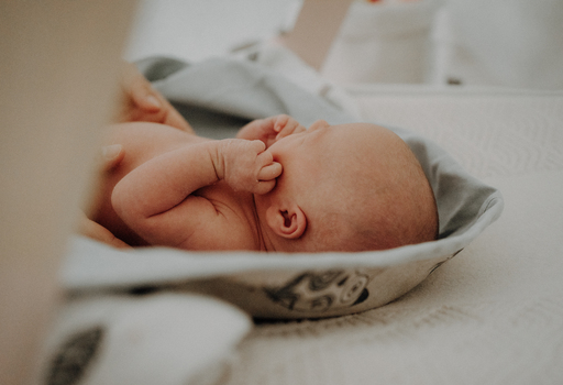 Jasmin Kranich Fotografie | Neugeborenenfotografie/Wochenbettreportage  | Portraitfotograf auf alleFotografen