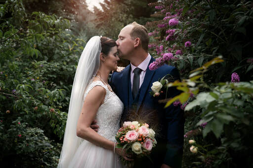 photo&more Steffi Pretz | Hochzeiten | Passbildfotograf auf alleFotografen