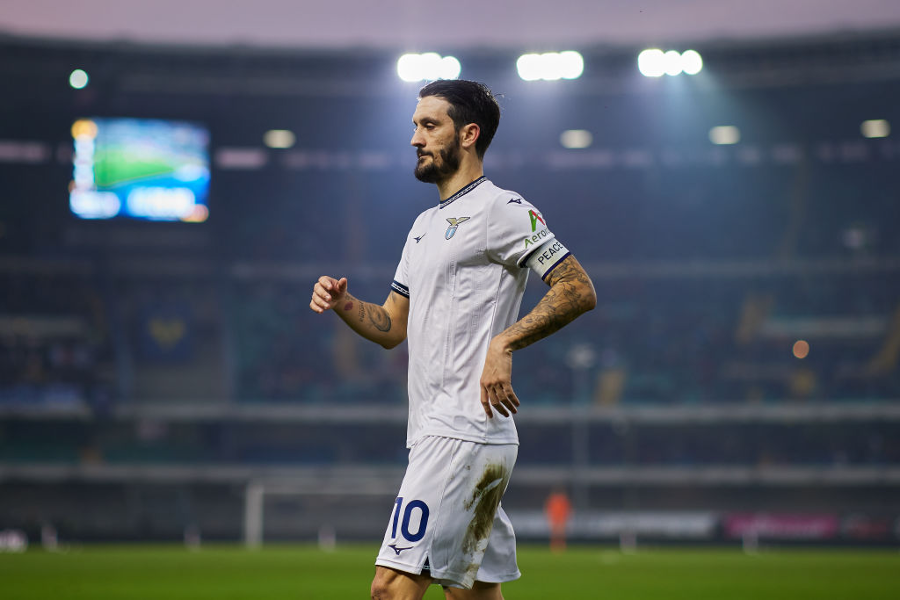 Le ufficiali di Genoa-Lazio: Luis Alberto in campo nonostante le polemiche, c'è Retegui