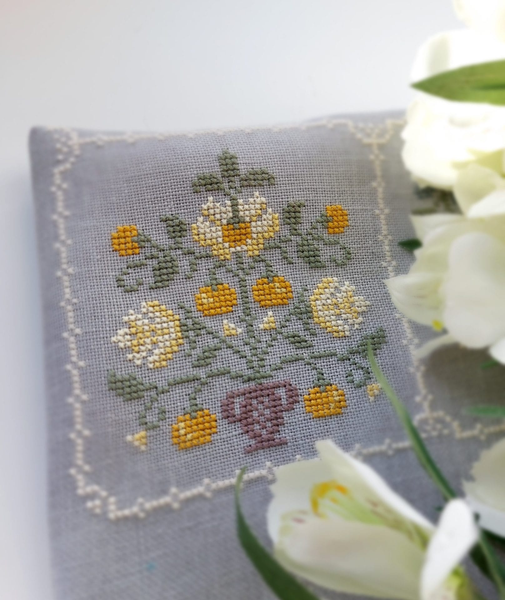 Orange tree Primitive cross stitch pattern PDF, Citrus fruit sampler 1 Orange tree Primitive cross stitch pattern PDF, Citrus fruit sampler