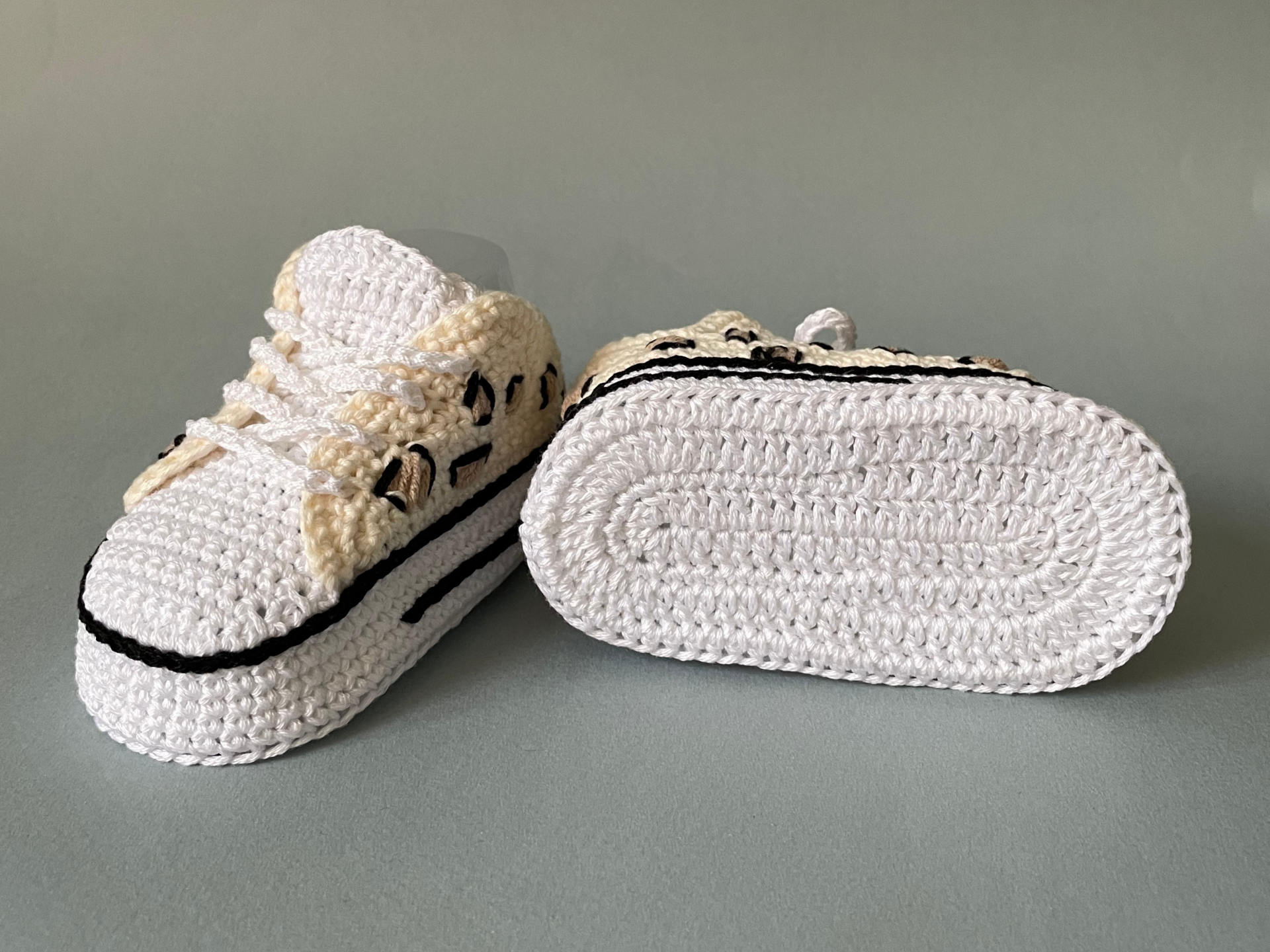 Baby booties with animal print crochet pattern 0-3 months 3 Baby booties with animal print crochet pattern 0-3 months - Image 3