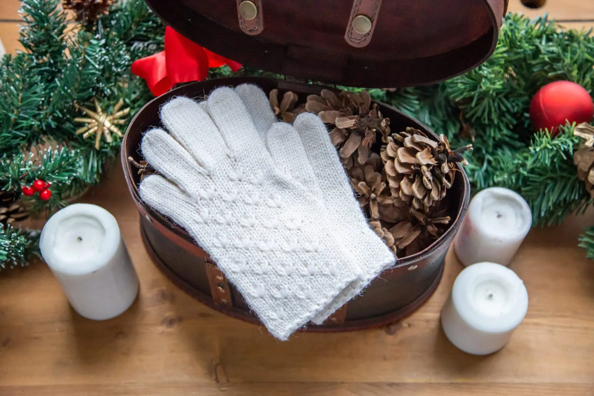 Jasmine Gloves knitting pattern (PDF ENG) 1 Jasmine Gloves knitting pattern (PDF ENG)