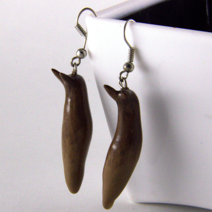 Slugs dangling earrings