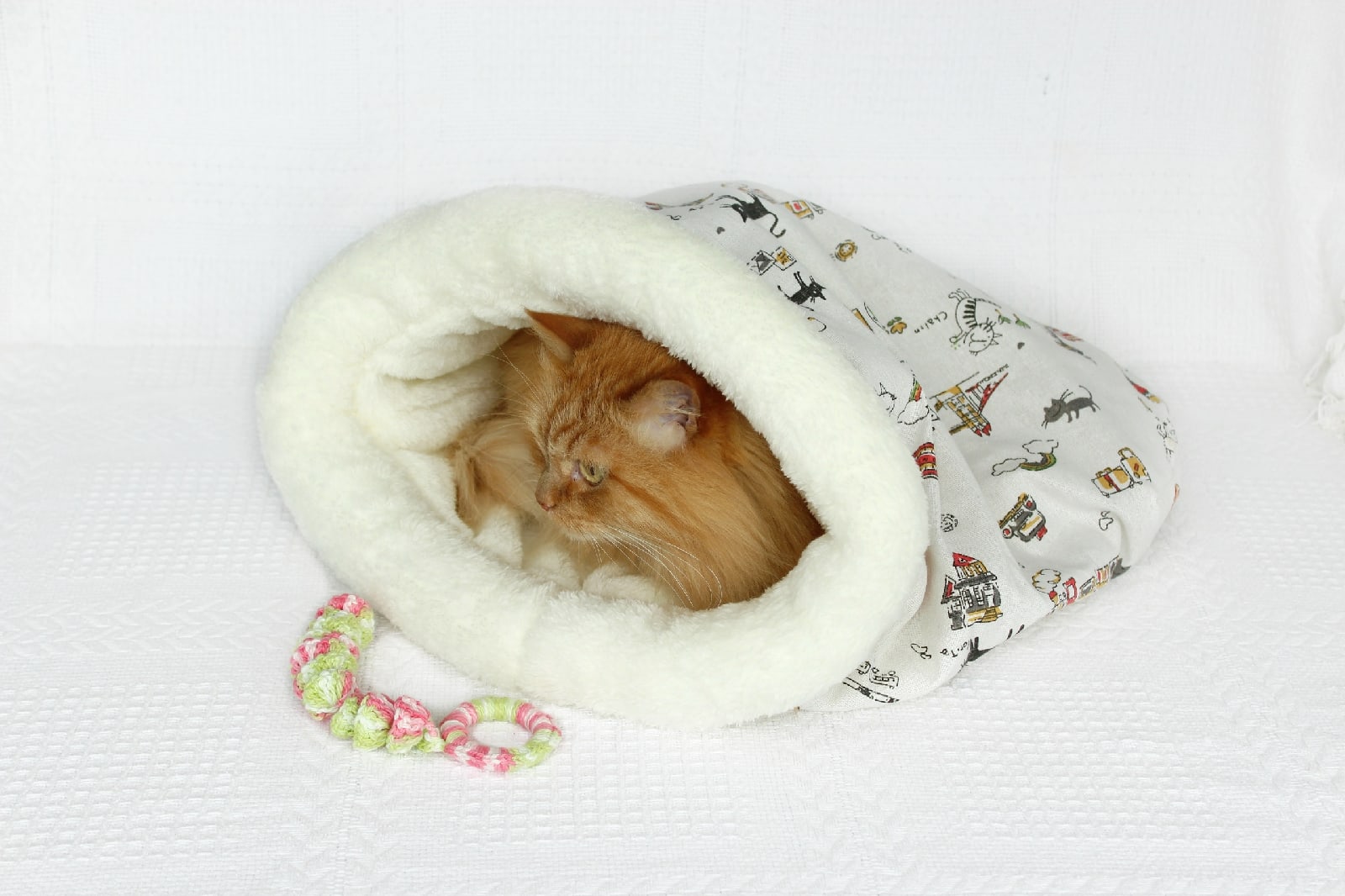 Cat bed sleeping bag, pet products 6 Cat bed sleeping bag, kitten bed, winter warm cat, pet products.