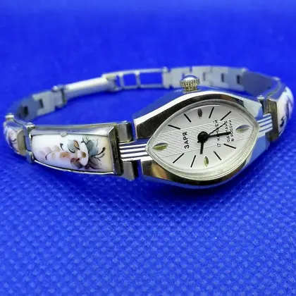 Antique-wrist-watch
