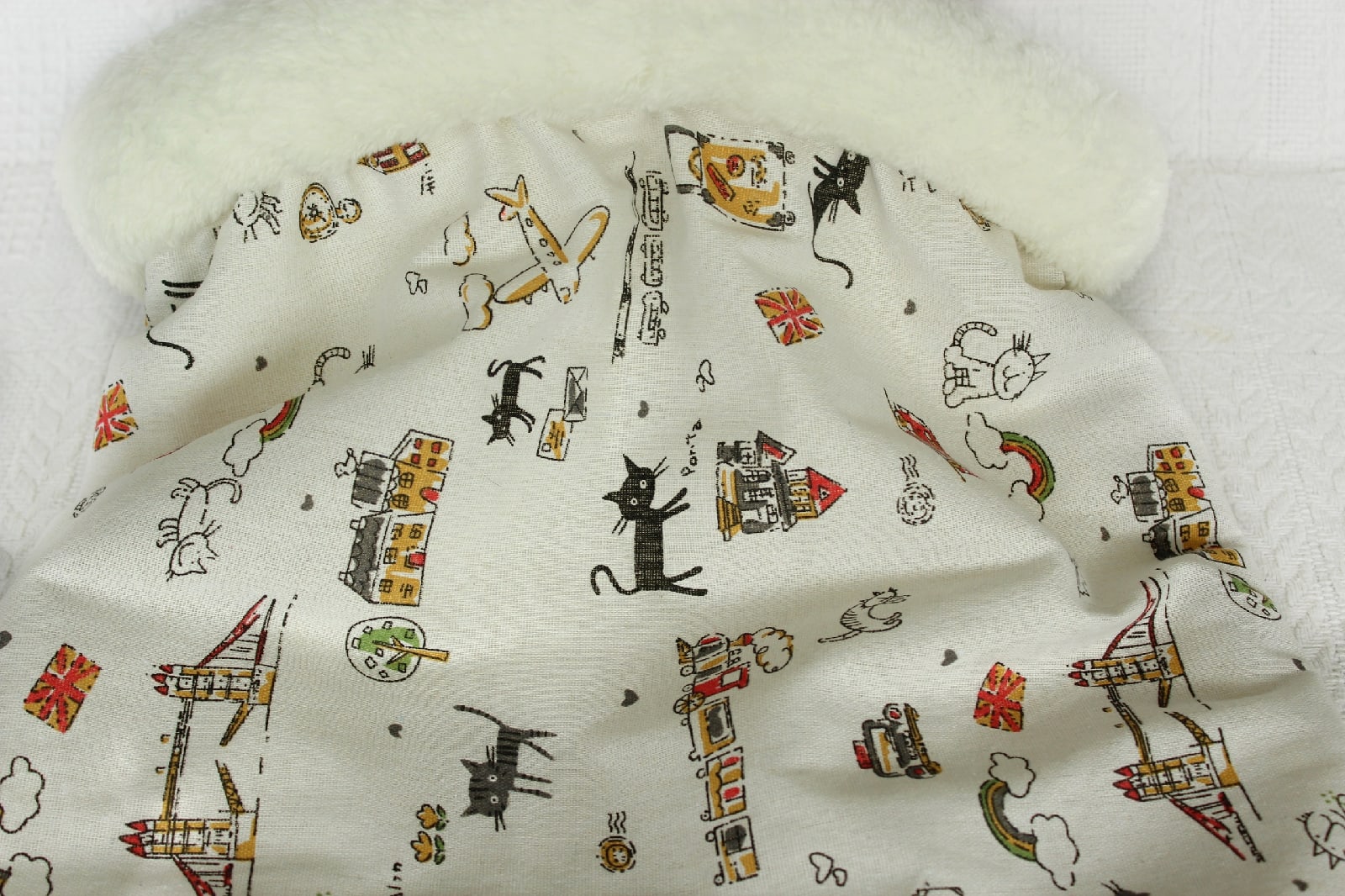Cat bed sleeping bag, pet products 5 Cat bed sleeping bag, kitten bed, winter warm cat, pet products.