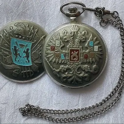 Vintage-mens-watch