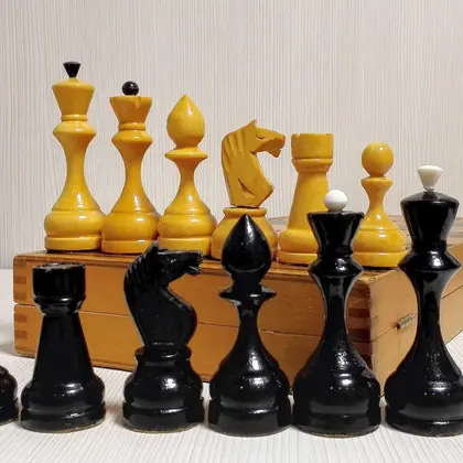 russian-wooden-chess
