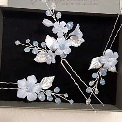 Dusty blue flower hair pins set Light blue bridal hair piece