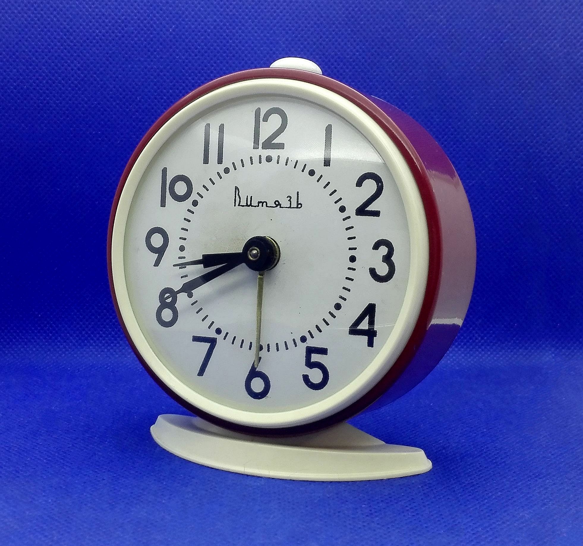Soviet Vintage Red Alarm Clock Vityaz.Mechanical Alarm clock USSR 3 Soviet Vintage Red Alarm Clock Vityaz.Mechanical Alarm clock USSR - Image 3