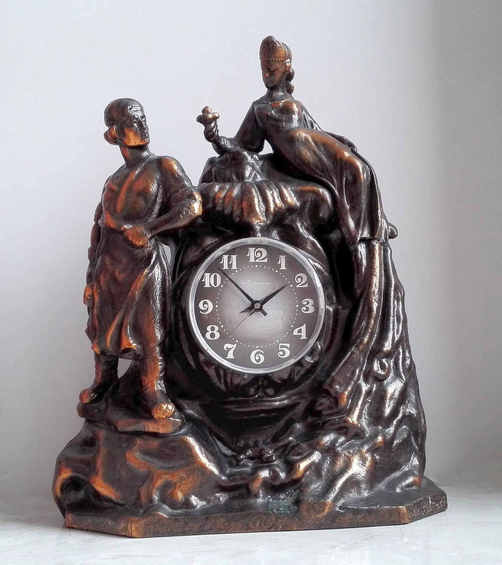Soviet Vintage Desk Clock Molnija.Russian Mechanical Mantel clock 1 Soviet Vintage Desk Clock Molnija.Russian Mechanical Mantel clock