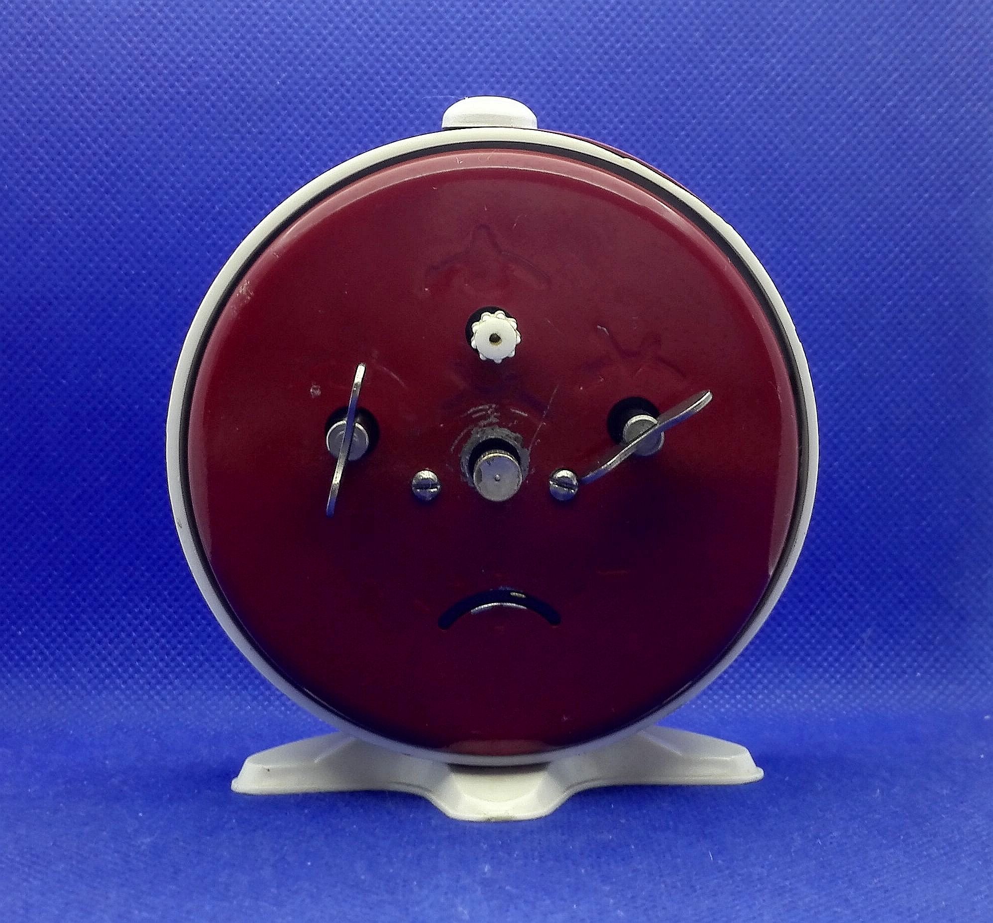 Soviet Vintage Red Alarm Clock Vityaz.Mechanical Alarm clock USSR 4 Soviet Vintage Red Alarm Clock Vityaz.Mechanical Alarm clock USSR - Image 4