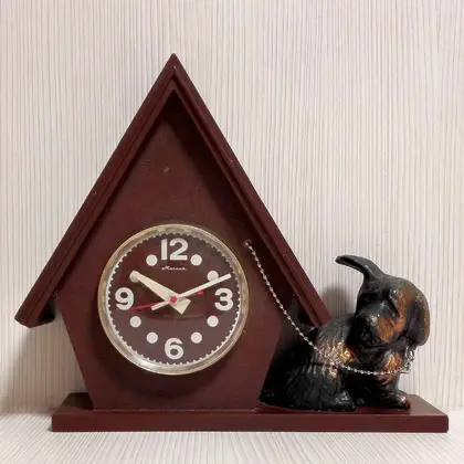 Soviet Vintage Mechanical Desk Clock Molnija.Antique mantel clock