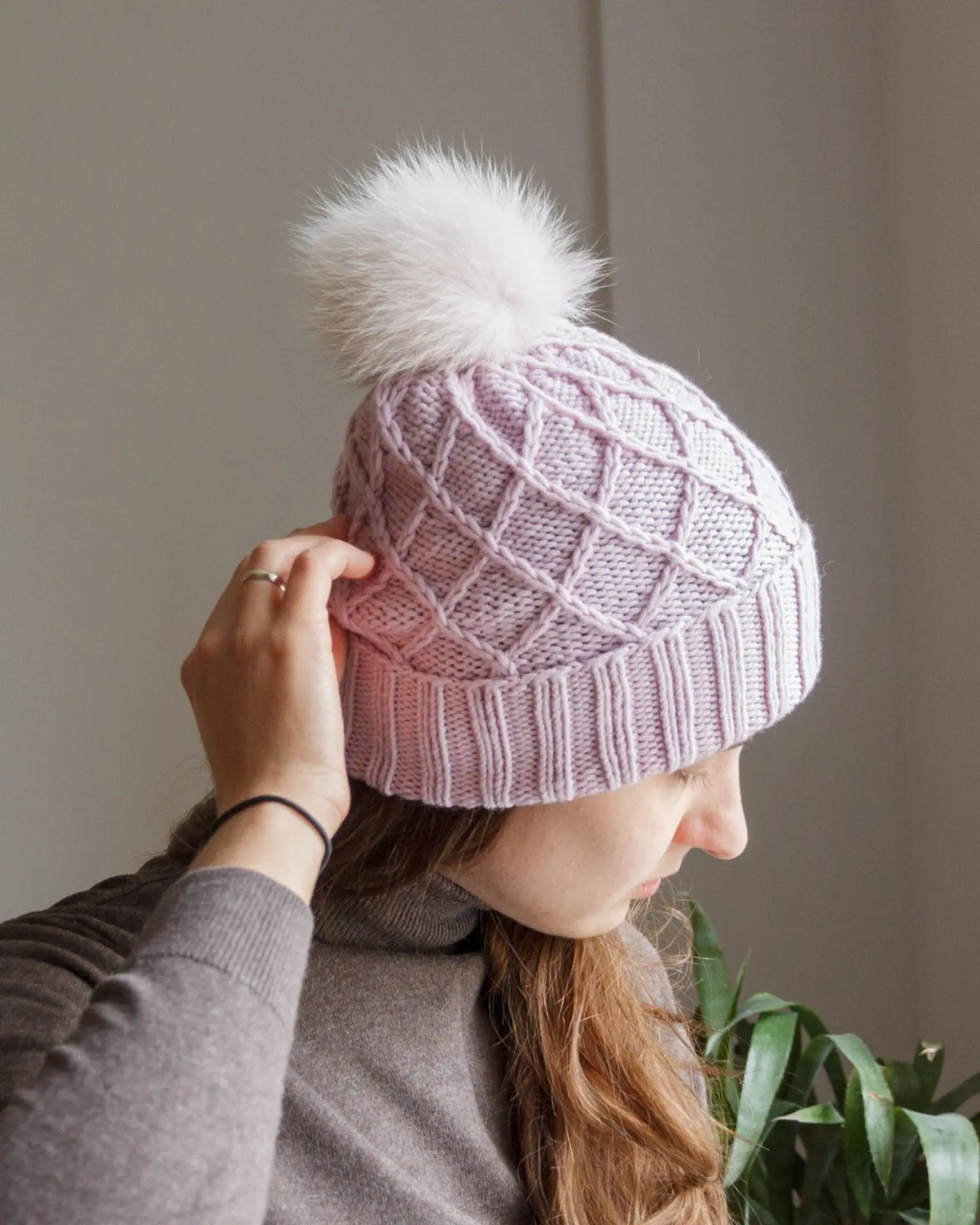 Winter hat for women knitting pattern (pdf+video) 6 winterhatforwomenknittingpatternpdf8
