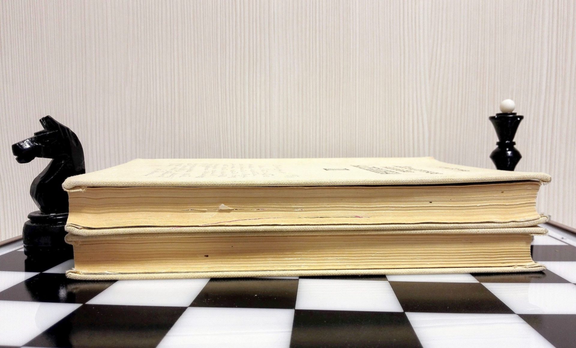 Vintage Soviet Chess Books Alekhin. Kotov old Russian chess books 11 Vintage Soviet Chess Books Alekhin. Kotov old Russian chess books - Image 11