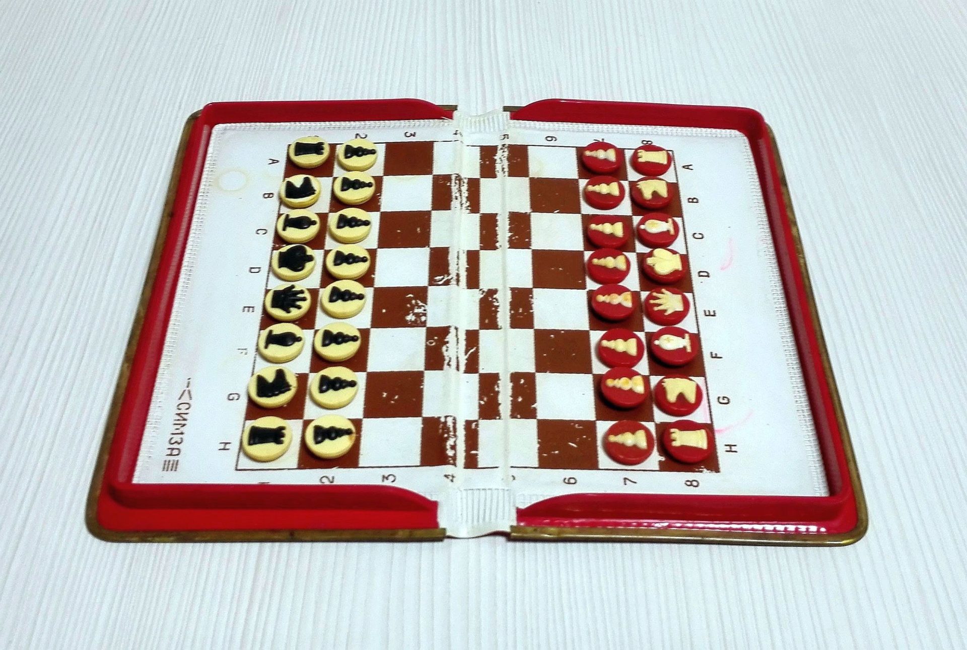 Vintage Soviet Pocket Magnetic Chess. Russian Travel chess Simza 6 Vintage Soviet Pocket Magnetic Chess. Russian Travel chess Simza - Image 6