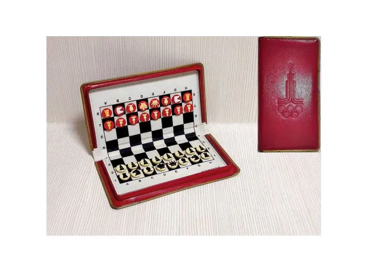 Antique Soviet Travel Magnetic Chess. Road Pocket Chess Moscow 80 1 Antique Soviet Travel Magnetic Chess. Road Pocket Chess Moscow 80